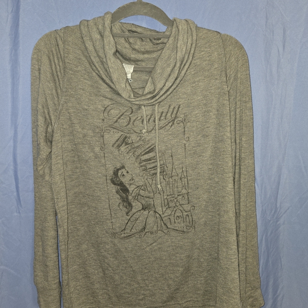 Gray Belle Graphic Long Sleeve Shirt